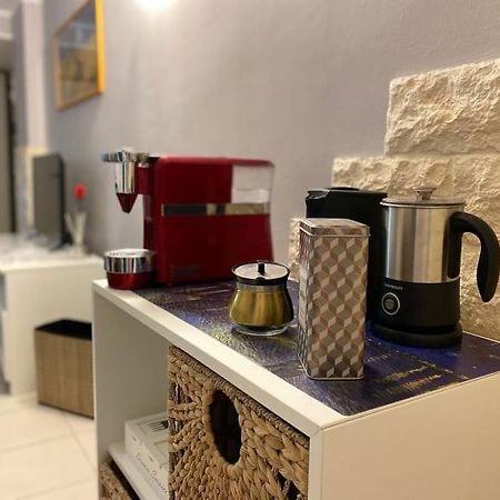 Iris Apartment Bari Bagian luar foto